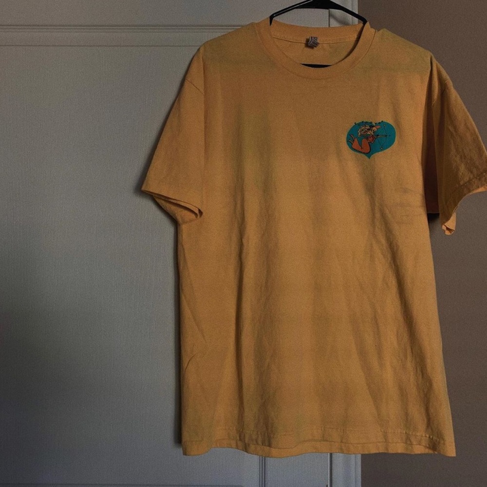 Turnover band t-shirt